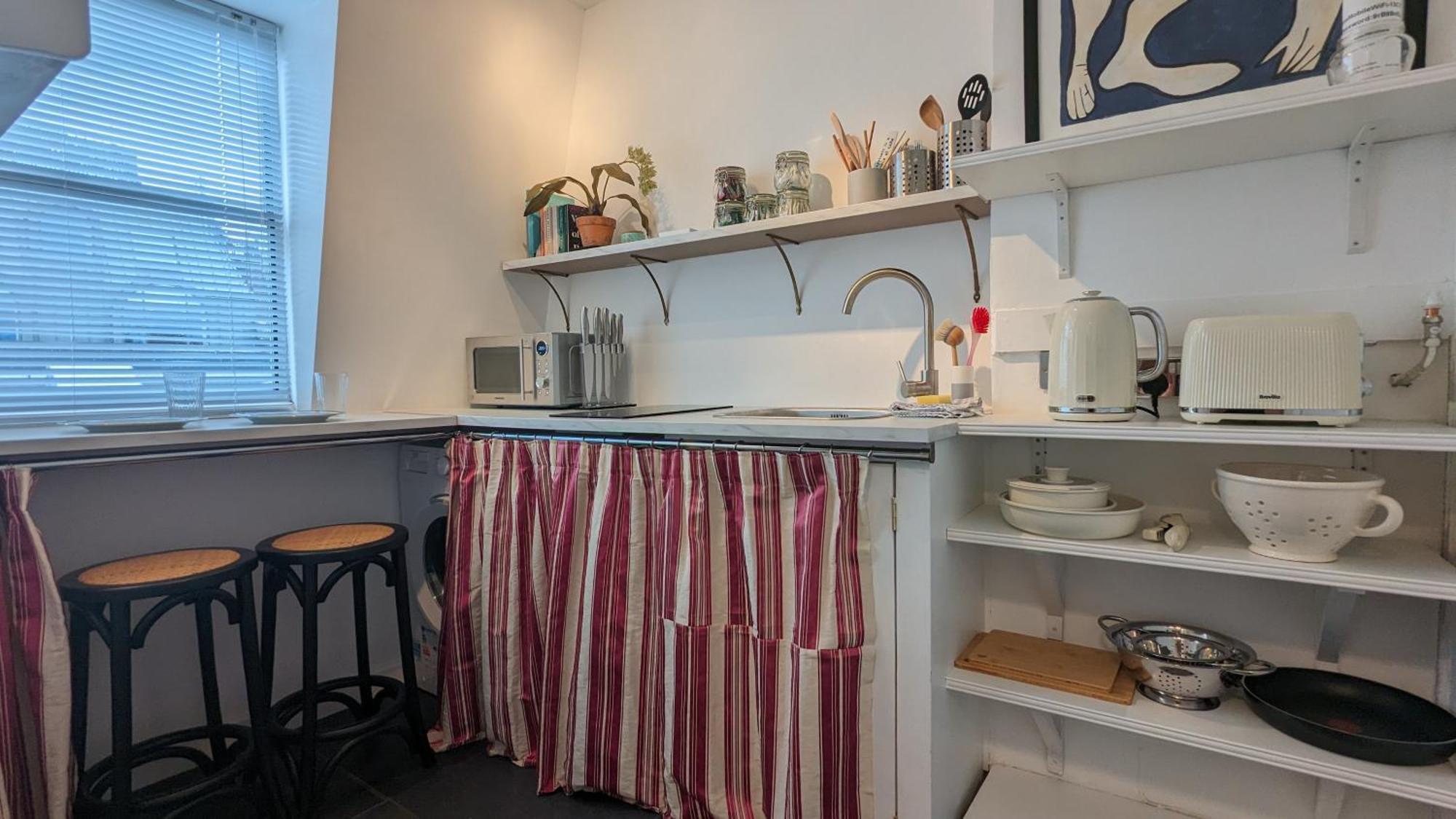 Charming & Quaint Old Compton Apartamento - Quiet Guests Only Allowed, No Parties Allowed, Over 25 Years Old Or Families London Eksteriør bilde