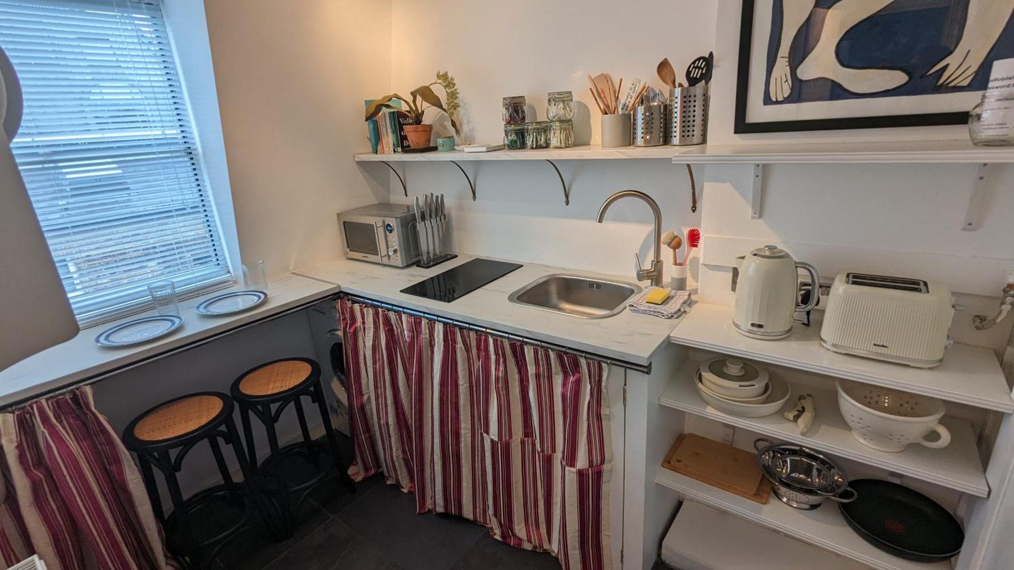 Charming & Quaint Old Compton Apartamento - Quiet Guests Only Allowed, No Parties Allowed, Over 25 Years Old Or Families London Eksteriør bilde